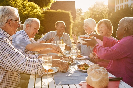 6 Tips for Helping Sedentary Seniors Socialize